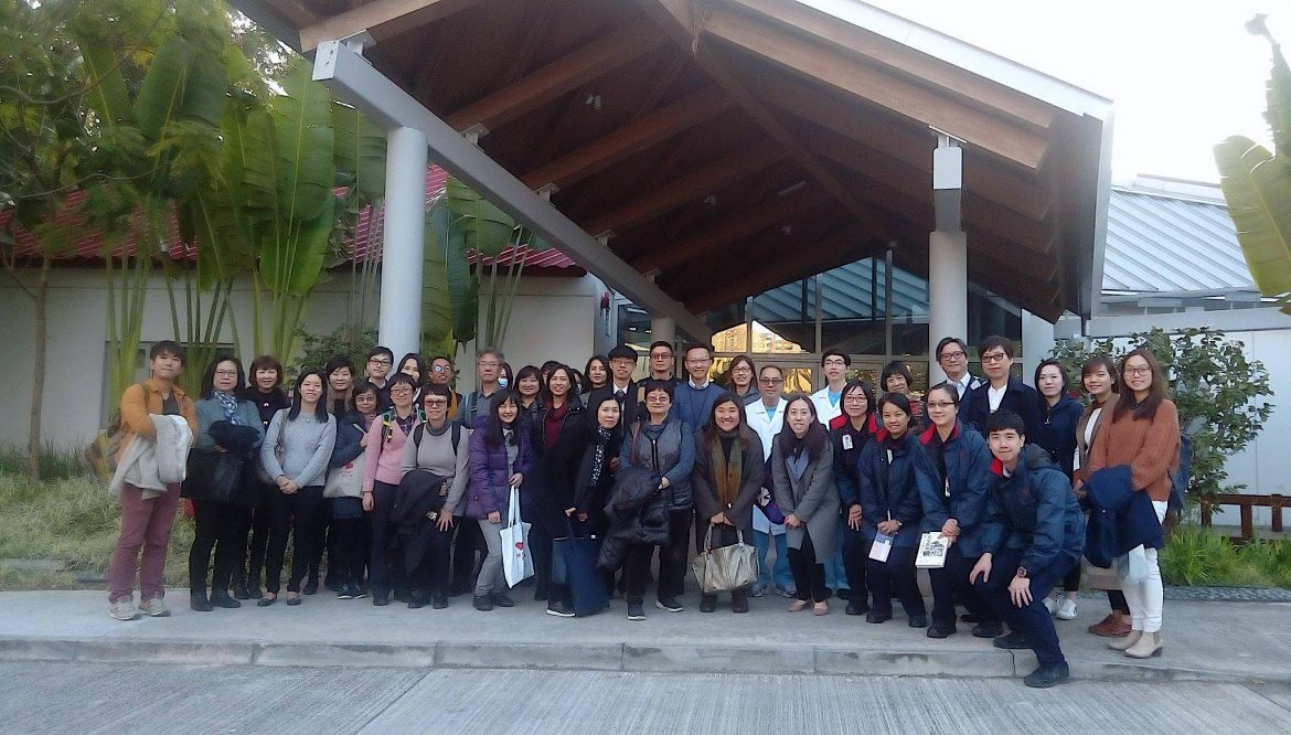 27144705_1805109569561612_222101226_o